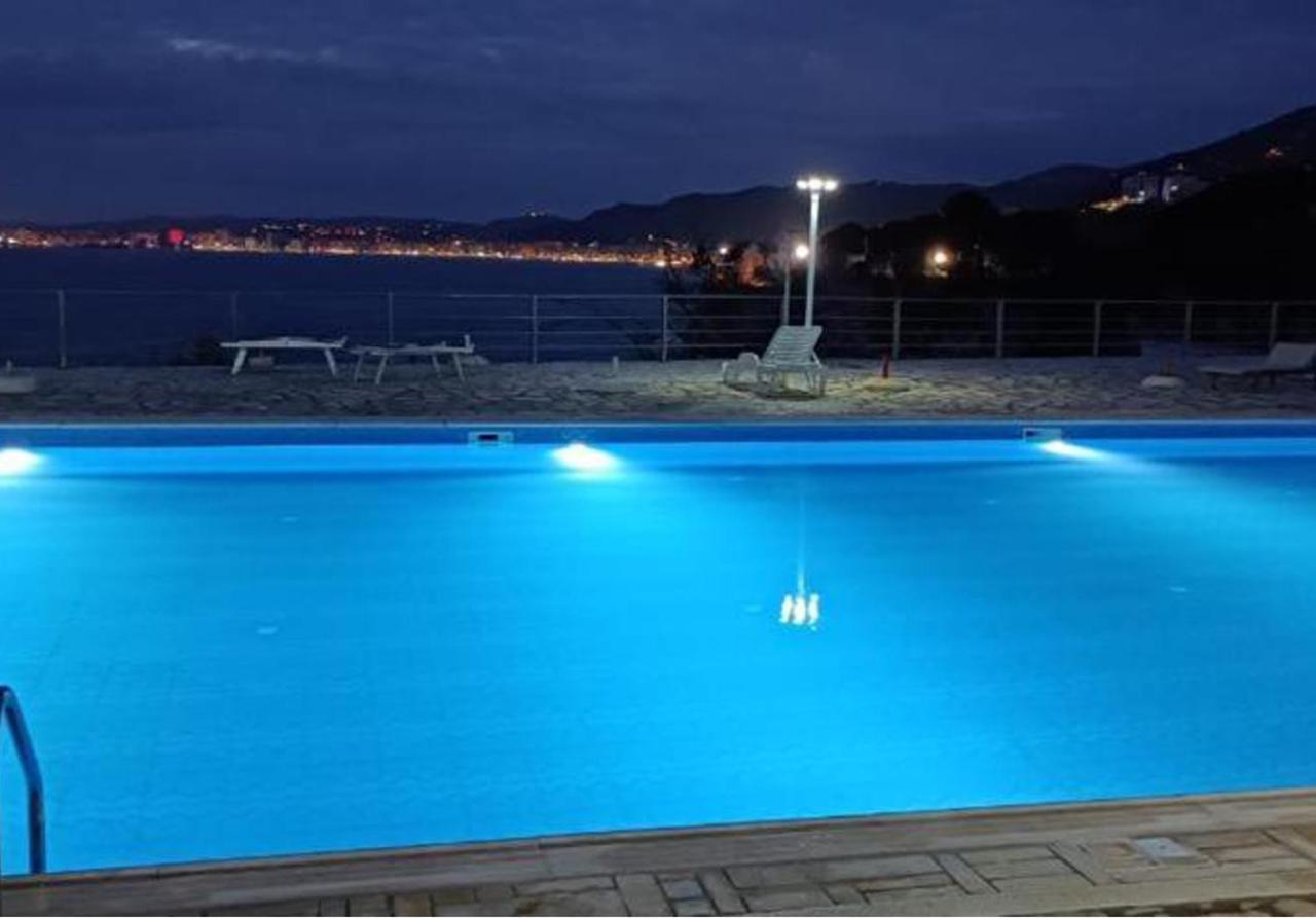 Sunset House * Vlorë